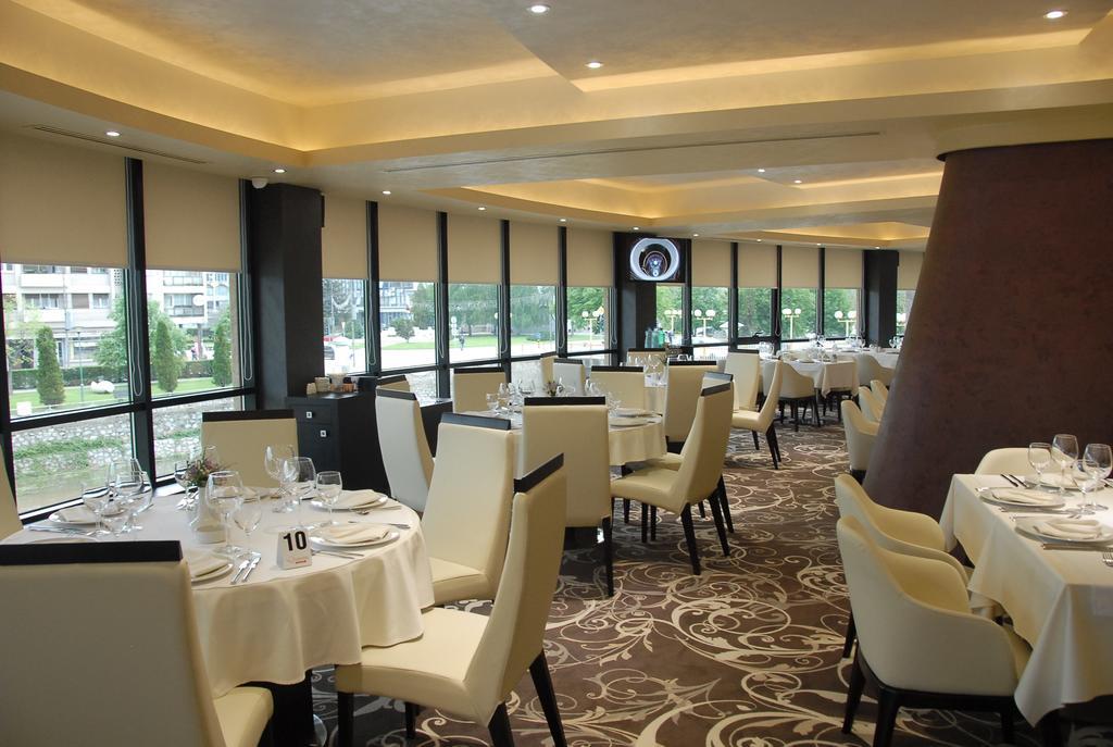 Orbis Design Hotel & Spa Paracin Bagian luar foto