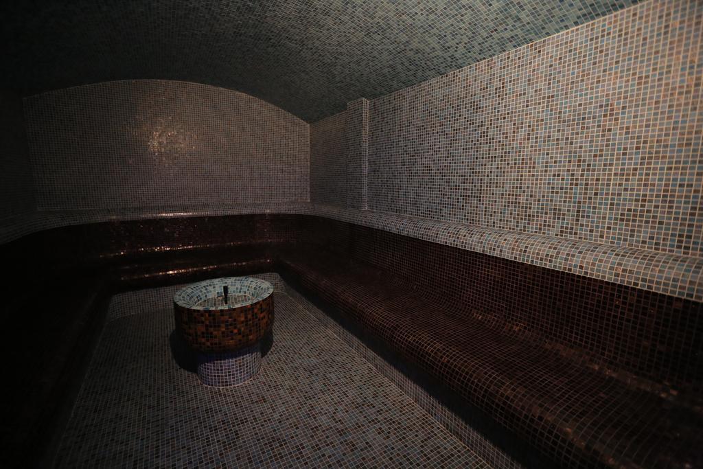 Orbis Design Hotel & Spa Paracin Bagian luar foto
